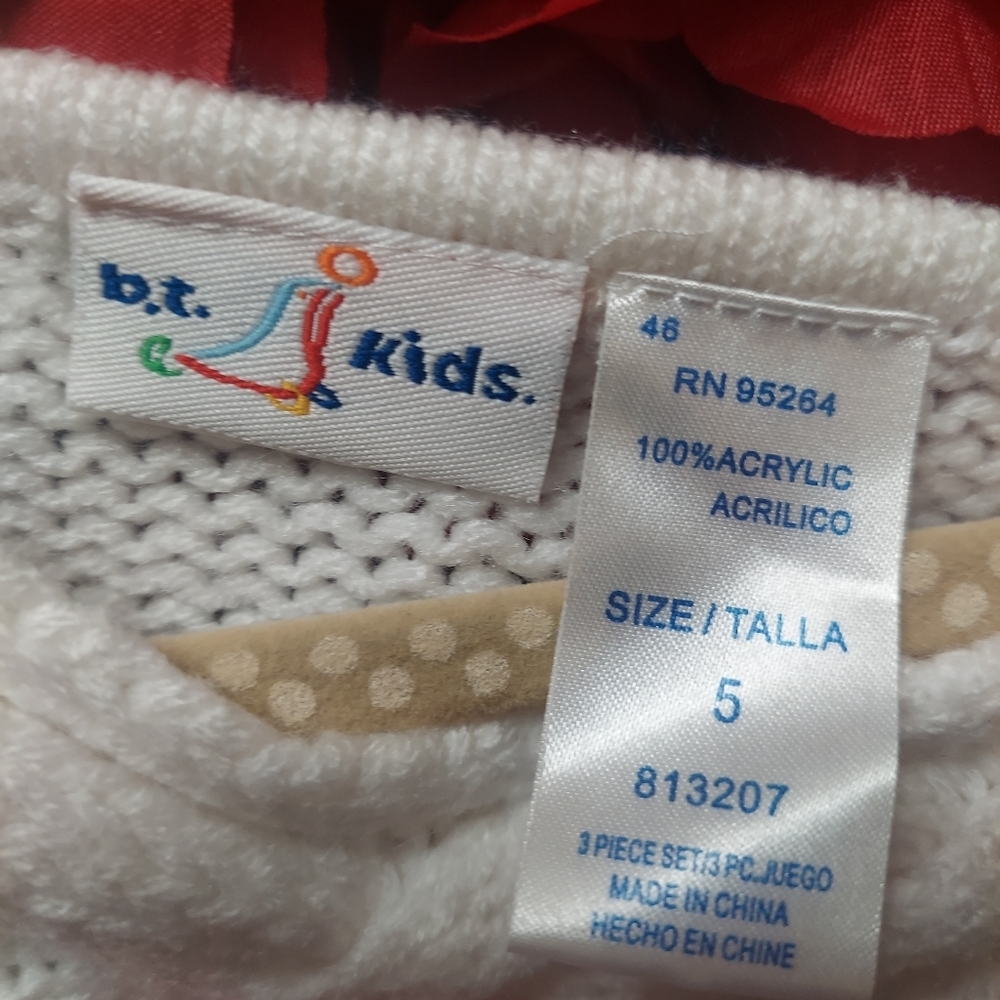 B.T. KIDS Girls Size 5 Sweater Poncho - Picture 3 of 4